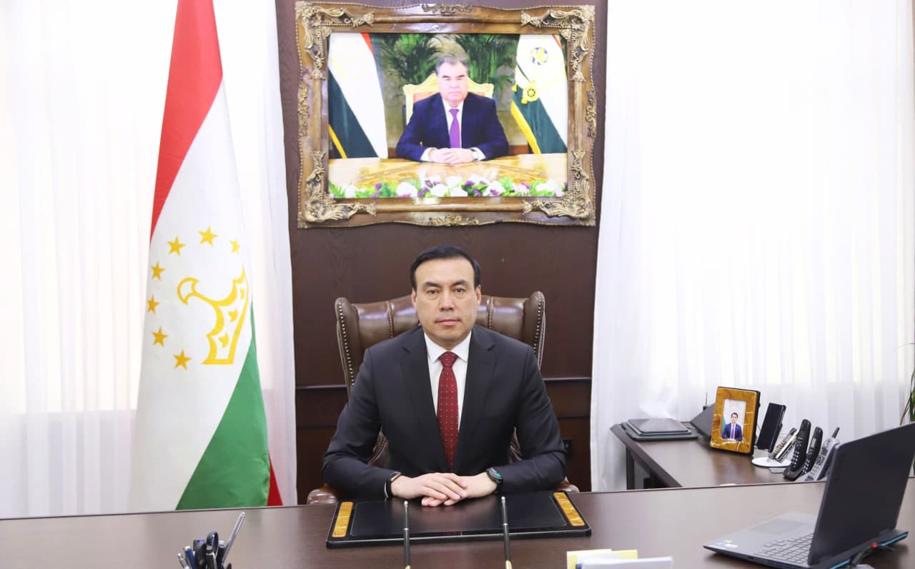  Шарифҷон Ҷумъазода 